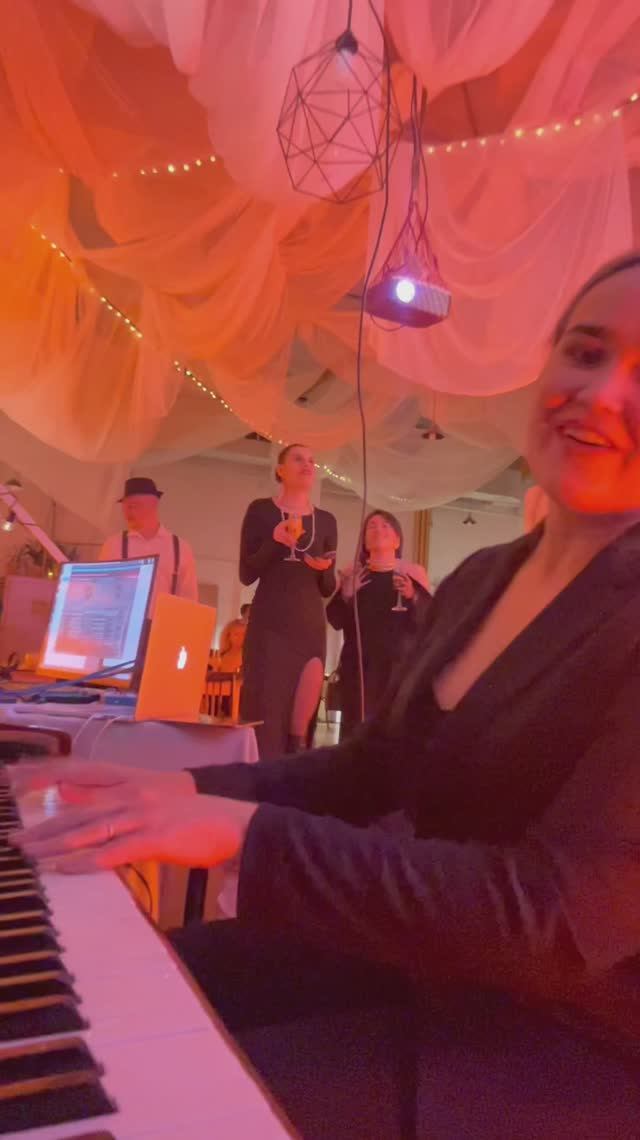 Караоке под фортепиано!