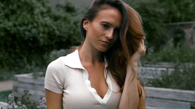 ТЫ РОЖДЕНА БЫТЬ КОРОЛЕВОЙ смотреть онлайн