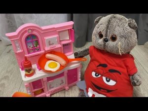 Пухля занимается воспитанием Басика / Семейка Басиков и Мисс Фаина