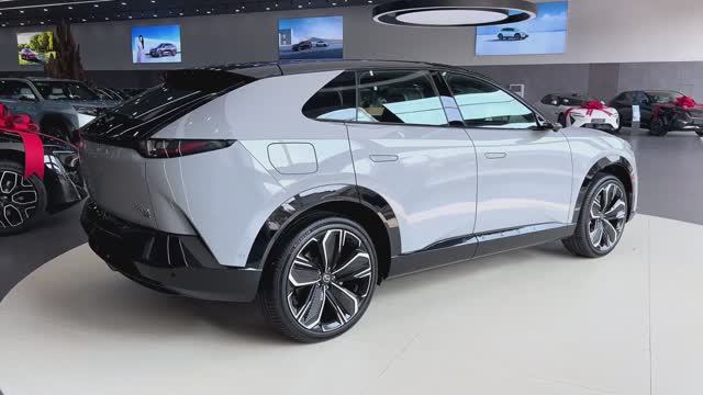 Mazda EZ-60 2026 - Интерьер и Экстерьер смотреть онлайн