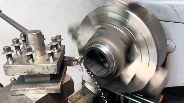 Познавший Дзен токарь из Пакистана смотреть онлайн