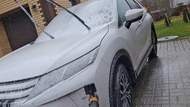 Автошампунь суперконцетрат ACG Z-6 для бесконтактной мойки. Тестим на белом автомобиле. смотреть онлайн