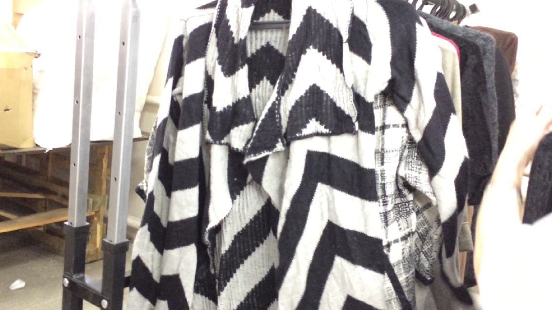 ст7725к. Кардиганы крем смотреть онлайн