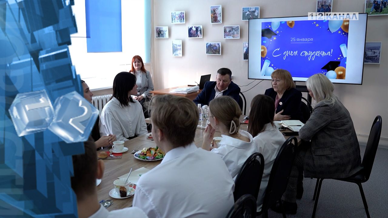 Евгений Курапов встретился с ребятами Березовского политехнического техникума смотреть онлайн