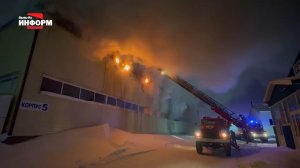 Огнеборцы МЧС Югры ликвидировали крупный пожар на улице Магистральной