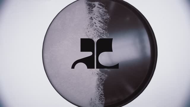 Показ коллекции Courrèges весна-лето 2025 смотреть онлайн