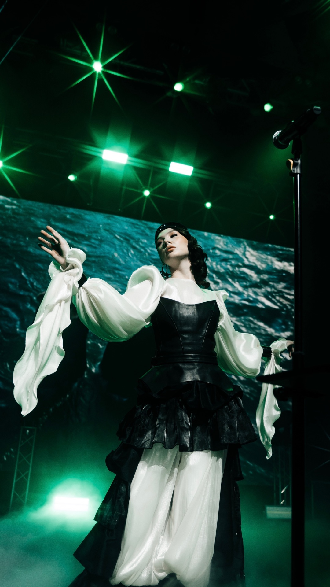 Смотрите запись концерта AY YOLA на канале. Ссылка в описании смотреть онлайн