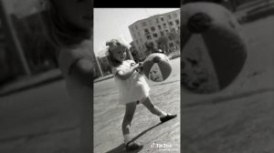 Ставте лайк ДАВАЙТЕ ПОСМОТРИМ СКОЛЬКО НАС из 90-х