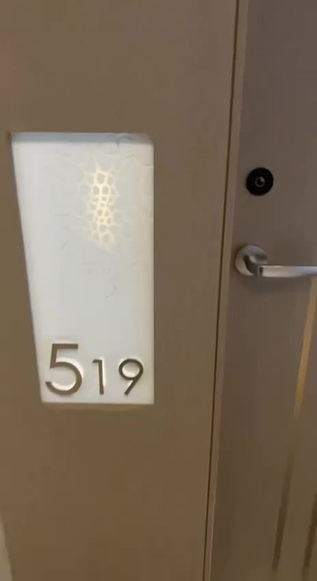 «Жалею, что не поехала!» смотреть онлайн