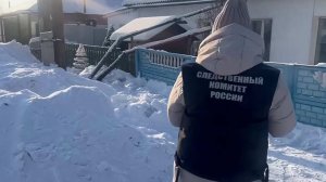 10-летняя девочка задохнулась в сугробе рядом с домом в Красноярском крае