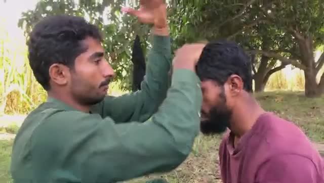 Снятие стресса . Индийский парикмахер для головы, спины и тела смотреть онлайн