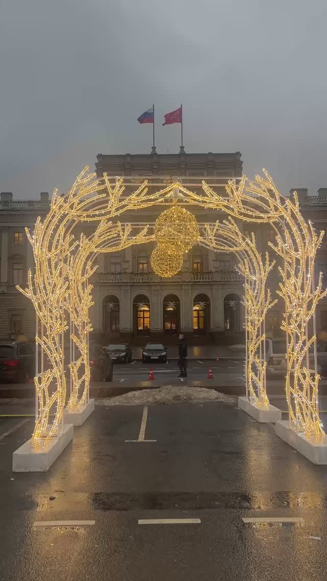 Санкт-Петербург 2026 | Сад Света на Исаакиевской площади смотреть онлайн