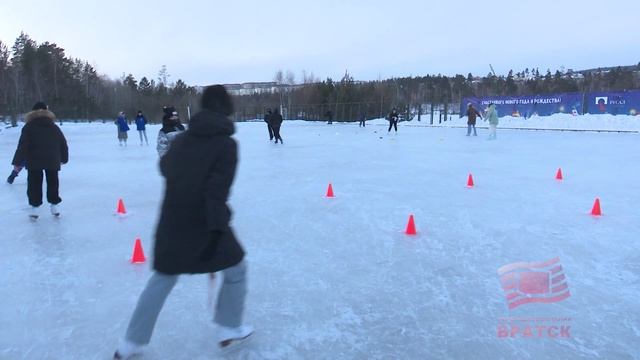 День студента по-сибирски! Акция "Все на лёд!" вновь объединит учащихся Братска смотреть онлайн