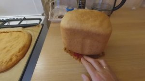 ИЗ ГОРОДА В ДЕРЕВНЮ. Пирог с капустой. Хлеб в хлебопечке.