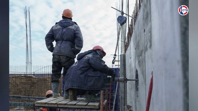 На 7-ом километре Балаклавского шоссе продолжается строительство детского сада смотреть онлайн