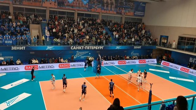 Академия волейбола Платонова в Санкт-Петербурге. смотреть онлайн