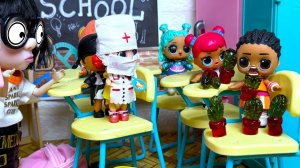 СЪЕЛ КАКТУС🌵 ПРАНКАНУЛ УЧИТЕЛЯ🤣🤣 Веселая школа куклы ЛОЛ сюрприз мармеладный челлендж Мультики