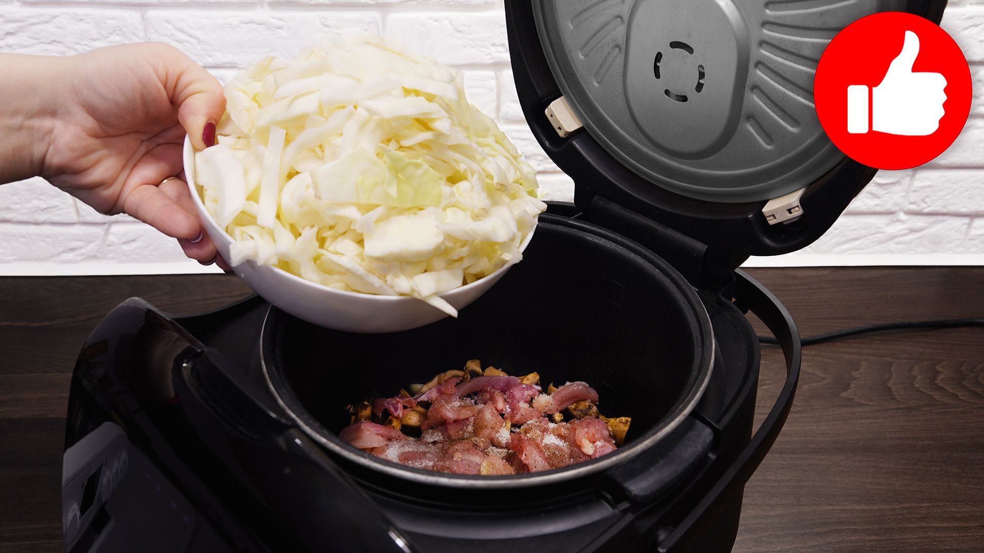 Когда мне лень готовить, я делаю это блюдо. Ужин за минуты! Рецепт капусты с курицей в мультиварке смотреть онлайн