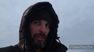 Зимняя рыбалка на ладоге. Черное