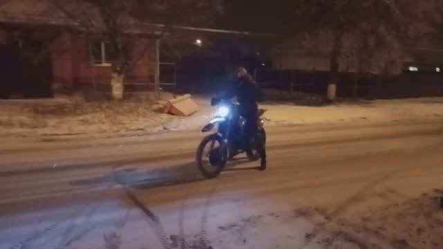 Зимние покатушки смотреть онлайн