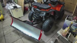 Снеговой отвал для квадроциклов, детские снегокаты на электродвигателе.