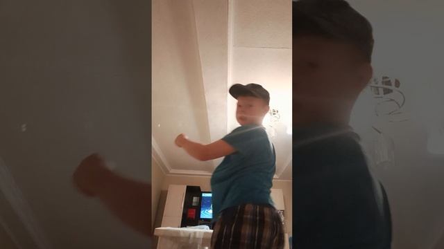 я,осьминог,лабубу,Оля и её папа смотреть онлайн