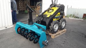 Feller-300. Микро погрузчик со снегоуборщиком