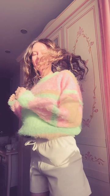 Солнечные зайчики нынче не те 😂 смотреть онлайн