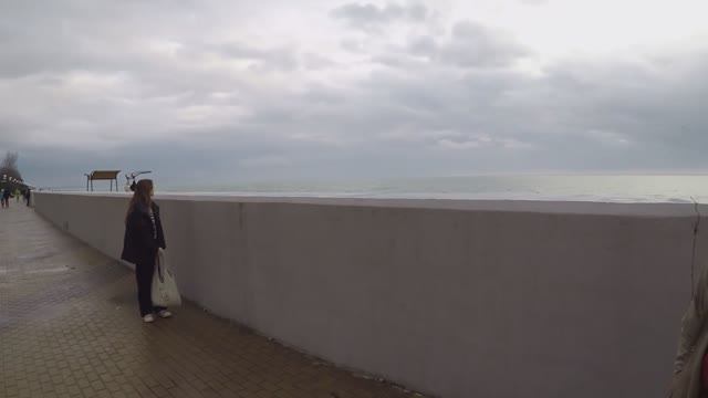 Бабушка в Сочи НГ 23-24 смотреть онлайн