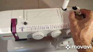 Как намотать нитку на шпульку на швейной машинке.