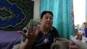 МАМА УПАЛА И СЛОМАЛА ЖУРНАЛЬНЫЙ СТОЛИК