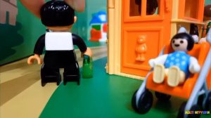 История лего. Полицейский поймали преступника,и спасли сумку девушки.