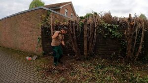 Наконец-то вы ИЗБАВИЛИ меня от этой УЖАСНОЙ и ОГРОМНОЙ изгороди