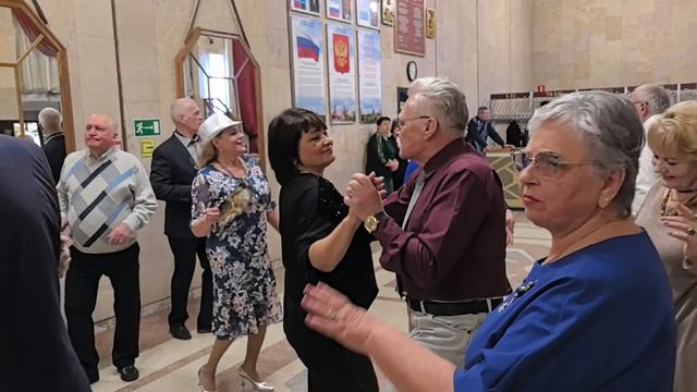 Я один и ты одна... 24.01.26... смотреть онлайн