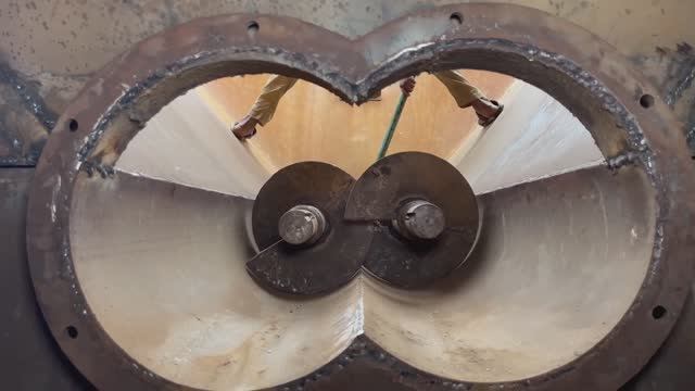 2 самых потрясающих видеоролика о производствах в Индии и Пакистане смотреть онлайн