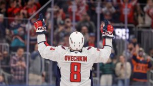 Овечкин забил гол впервые за шесть матчей и обновил исторический рекорд НХЛ