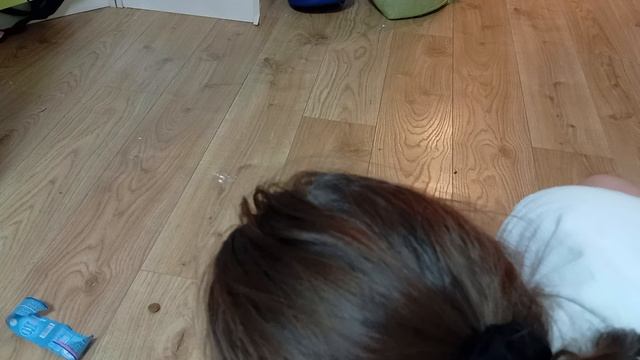 Annat делаем Сэми игрушку с бутылкой смотреть онлайн