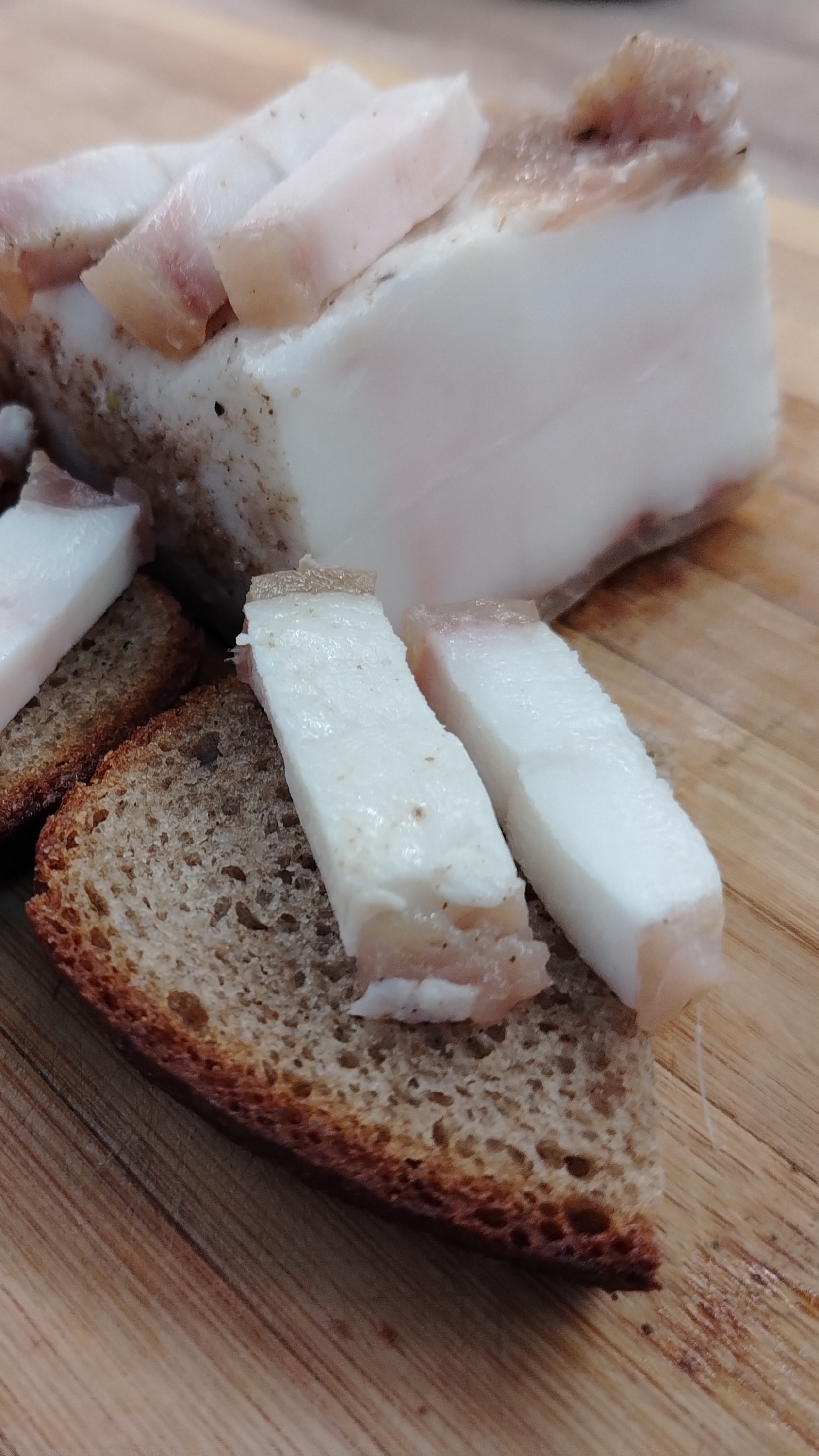 Домашнее соленое сало. Просто тает. смотреть онлайн