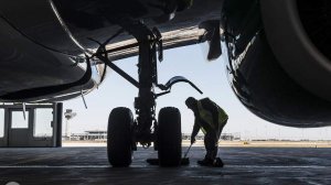 Авиакомпания KLM прекратила рейсы над Ближним Востоком из-за роста напряженности