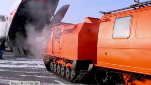 На Камчатку доставили спецтехнику для уборки снега.