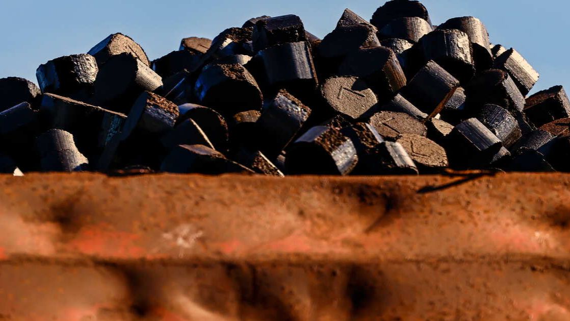 20 вагонов с углем сошли с рельсов в Хабаровском крае смотреть онлайн