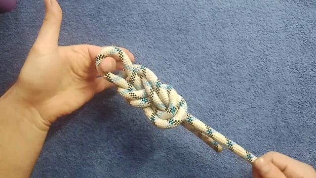 пЕТЛЯ КОТОРАЯ БОЛЬШЕ ВСЕГО ИСПОЛЬЗУЕТСЯ В АЛЬПИНИЗМЕ. НАДЕЖНО И УДОБНО!