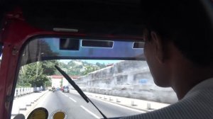 По Канди на Тук-Туке