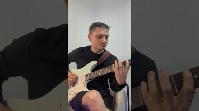 ответ про посадку и постановку рук электро гитаристу смотреть онлайн