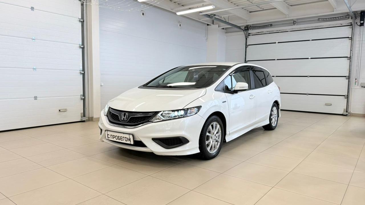 Honda Jade, 2015 год смотреть онлайн