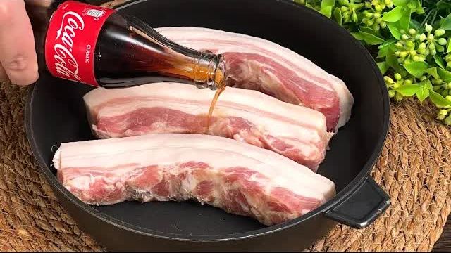 СВИНАЯ ГРУДИНКА ТАЕТ ВО РТУ! Свинина в азиатском соусе и жареный рис с овощами смотреть онлайн