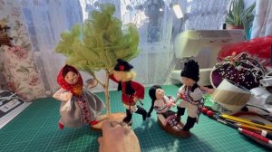 Таня и Ваня у березки. Куклы своими руками.