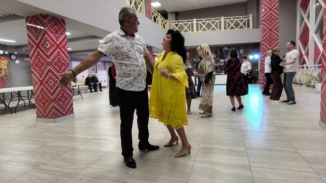 Потанцуй со мной..... 24.01.26. смотреть онлайн