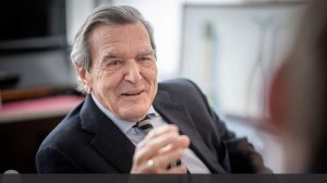 Экс-канцлер Германии заявил о необходимости остановить наращивание вооружений