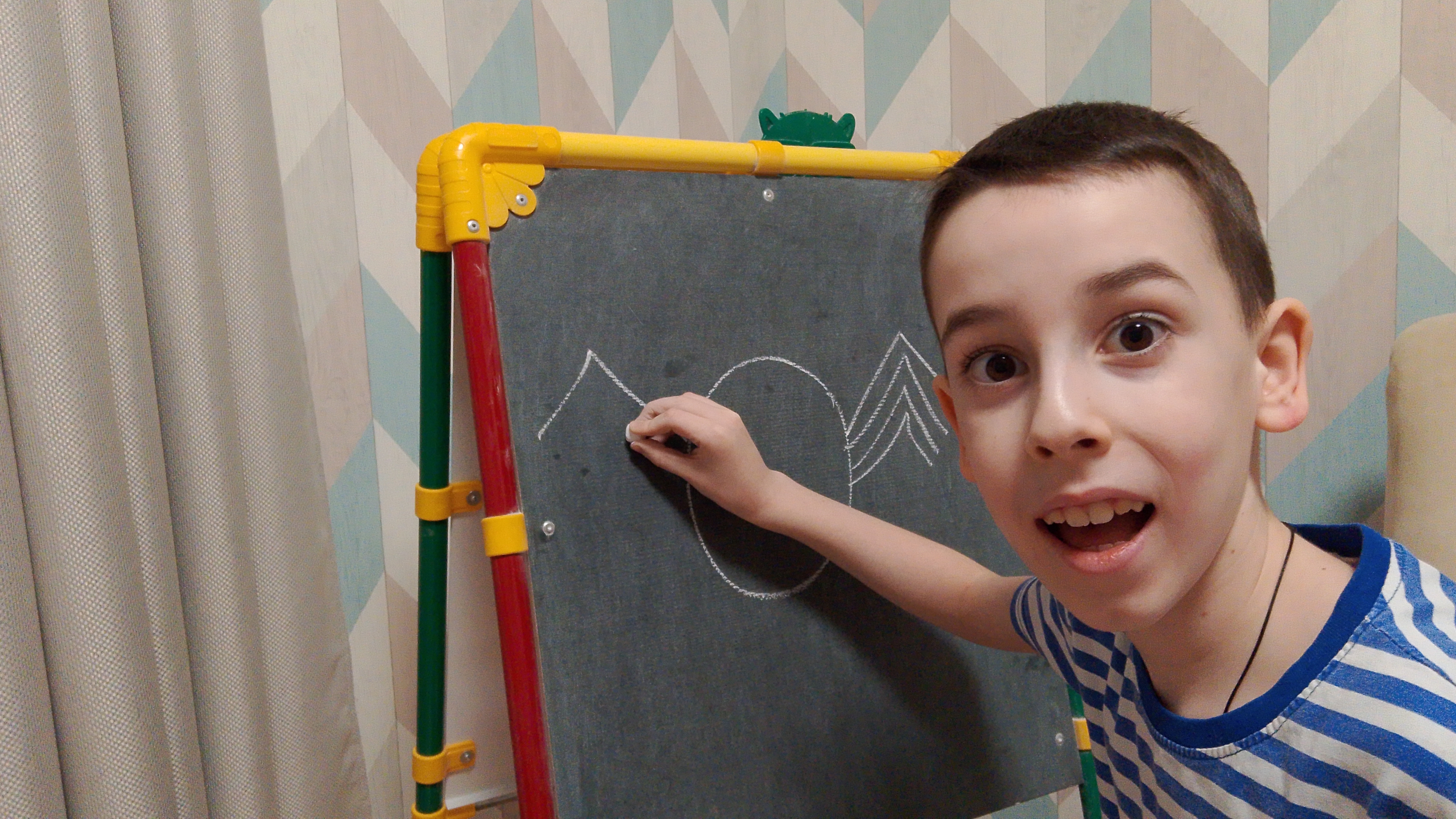 Рисую ХЭЛЛОУИНСКИЕ РИСУНКИ! смотреть онлайн